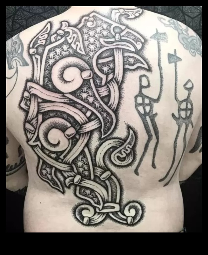 Episka tinte: tradicionāli tetovējumi ar leģendāru nozīmi un māksliniecisku meistarību