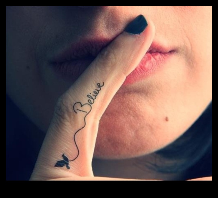 Nelieli triumfi: smalkās minimālisma tintes valdzinājums