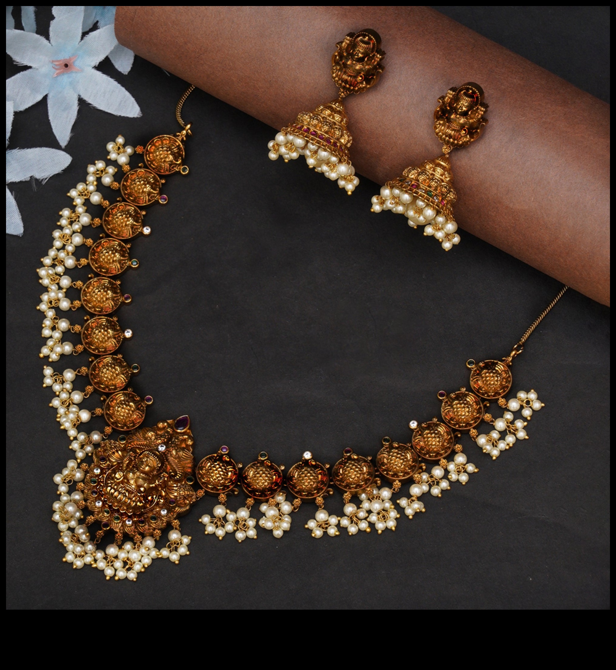 Apžilbinoša bagātība: izmantojiet zelta rotaslietu krāšņumu