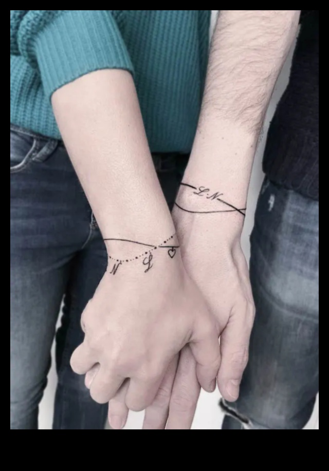 Smalks šarms: eleganti plaukstas tetovējumi jebkurai estētikai