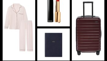 Šiks un unikāls: modernas dāvanu idejas viņas drēbju skapim