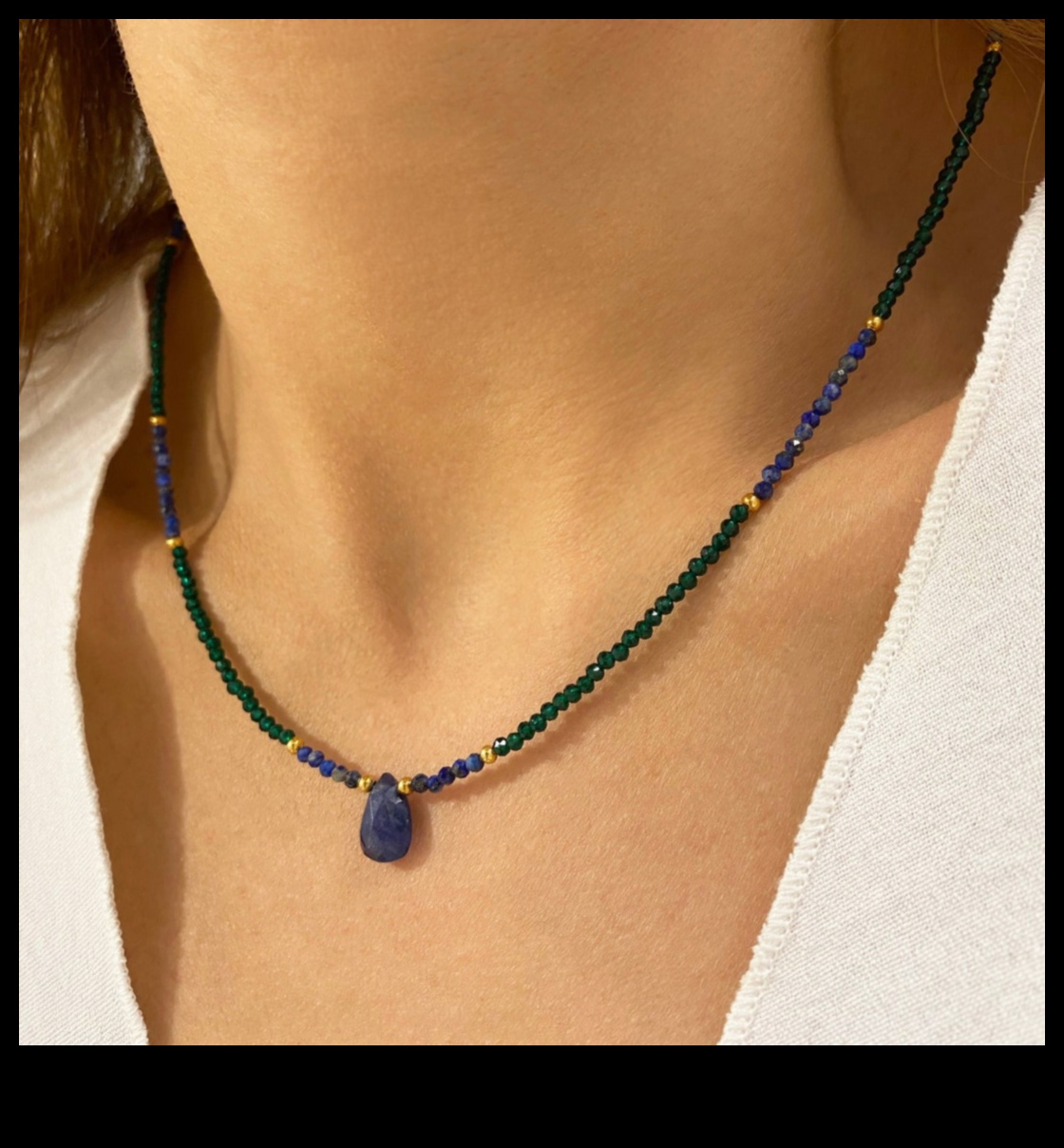 Harmonija dārgakmeņos: sazinieties ar skaistumu, izmantojot dārgakmeņu kaklasaites