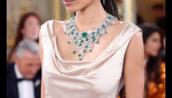 Izceliet savu krāšņumu: jūs gaida modes juvelierizstrādājumu brīnumi