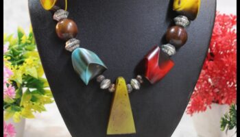 Izstrādāti piekariņi: izceliet savu stilu ar rokām darinātām rotaslietām