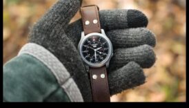 Plaukstas locītavas hronikas: miniatūru tetovējumu skaistuma atklāšana